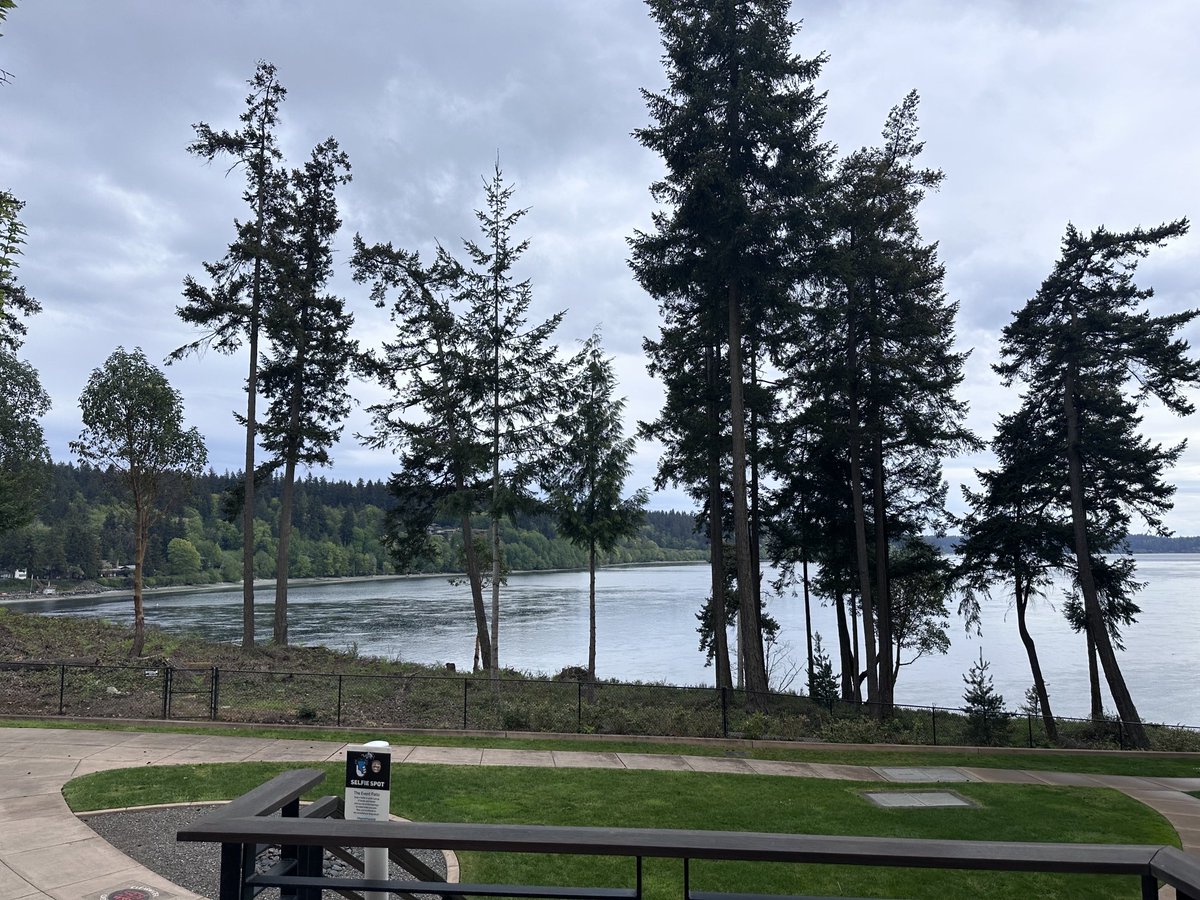 Cloudy, cool day today. Customer service shuttle till 11 and then day off to rest up for 40 hours in 3 days. Gotta make some Vegas money!!! What???? Booked for May 27.
