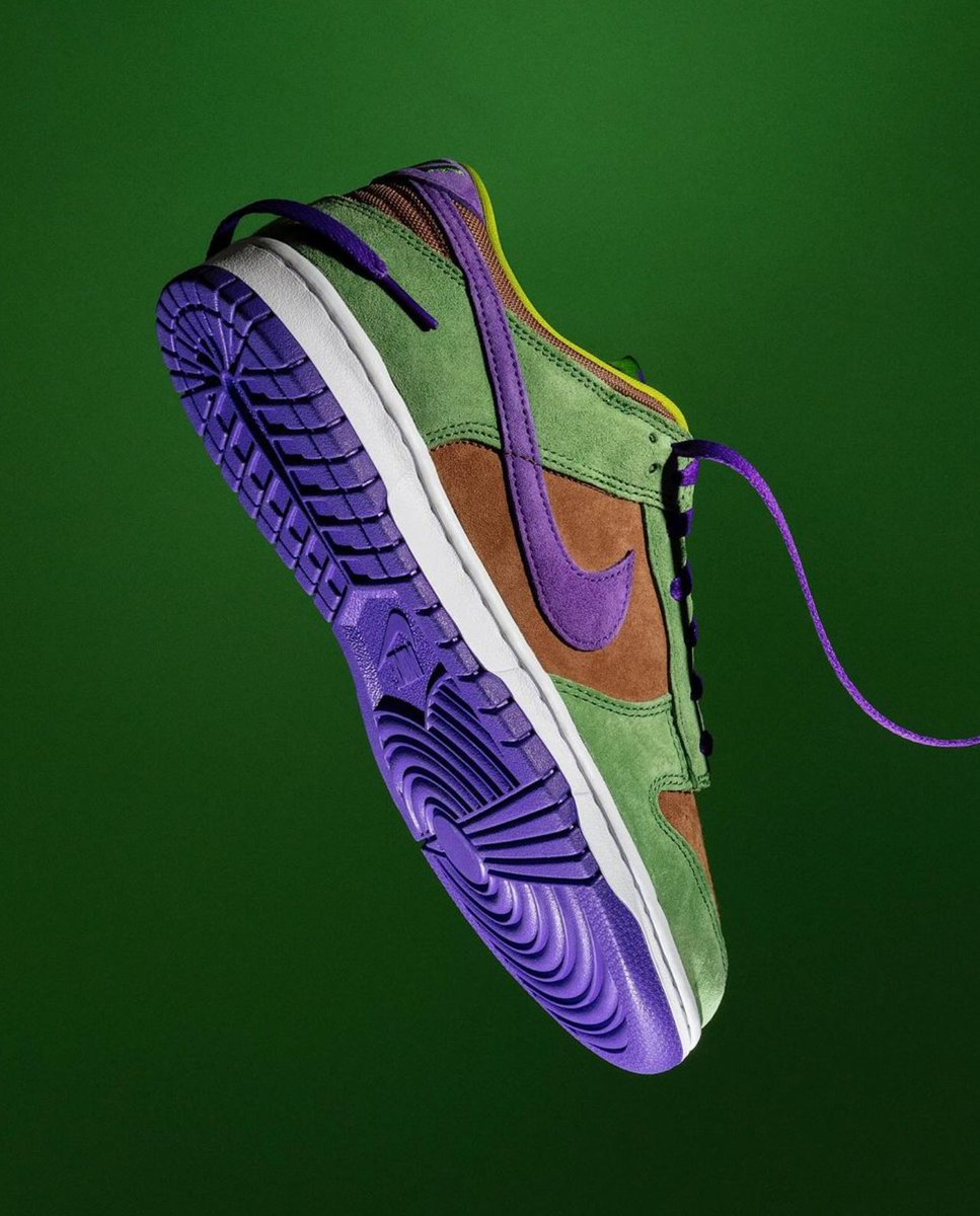 The Nike Dunk Low SP Ugly Duckling 'Veneer' restocks tomorrow 💚💜 Links => bit.ly/445pxNX