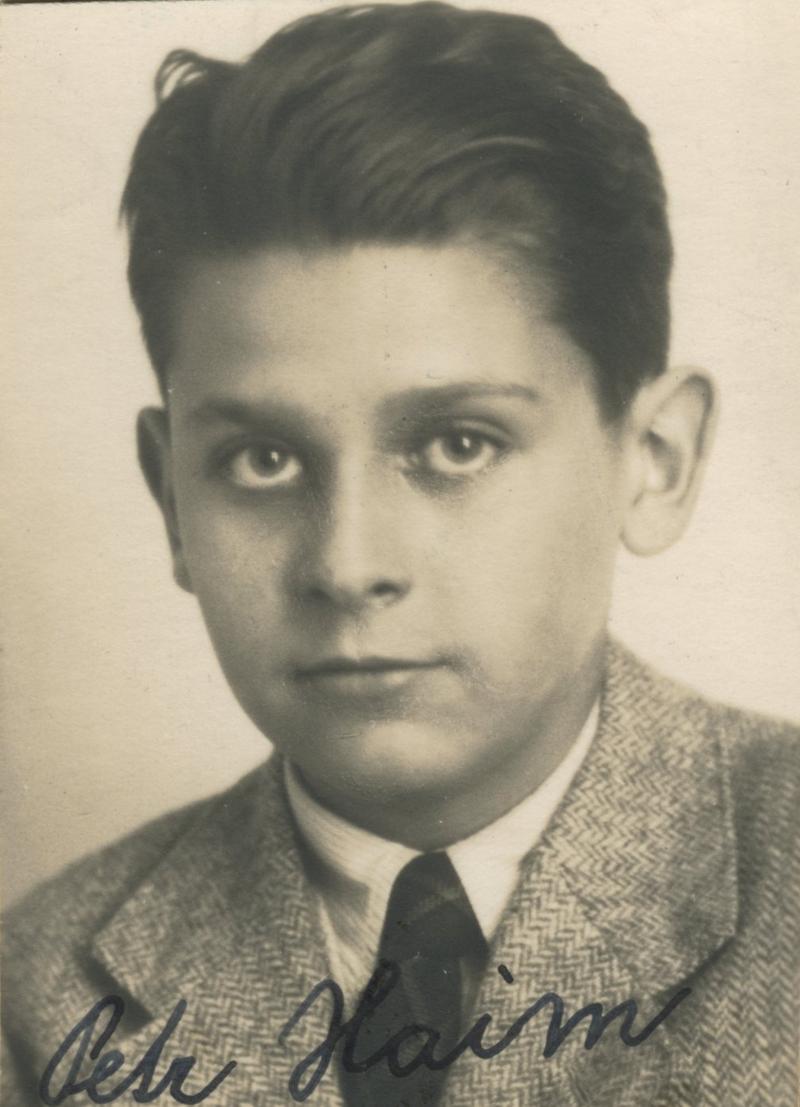 25 April 1928 | A Czech Jewish boy, Petr Haim, was born in Prague. 

He was deported from the #Theresienstadt ghetto to #Auschwitz on 6 September 1943. He did not survive.