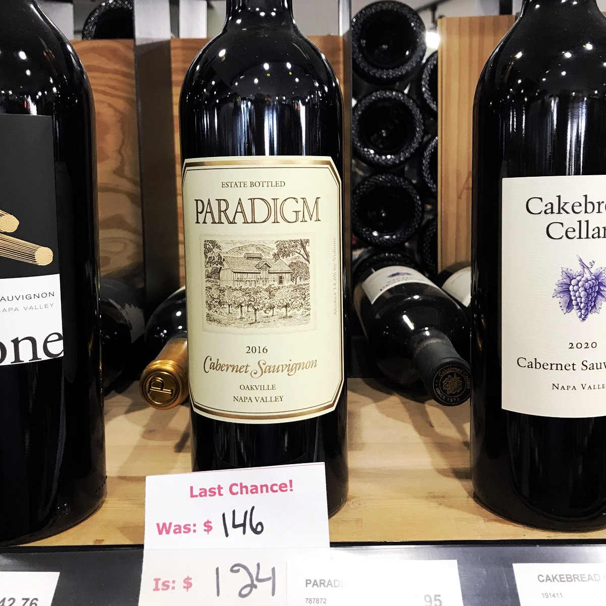 🎉2016 Paradigm Cabernet Sauvignon—now $124 (Reg. Price $146). Structured enough to age, but soft and balanced enough to enjoy now.😋 

#yegwine #edmontonwine #cabernetsauvignon #shoplocalyeg #yegdeals #winewednesday