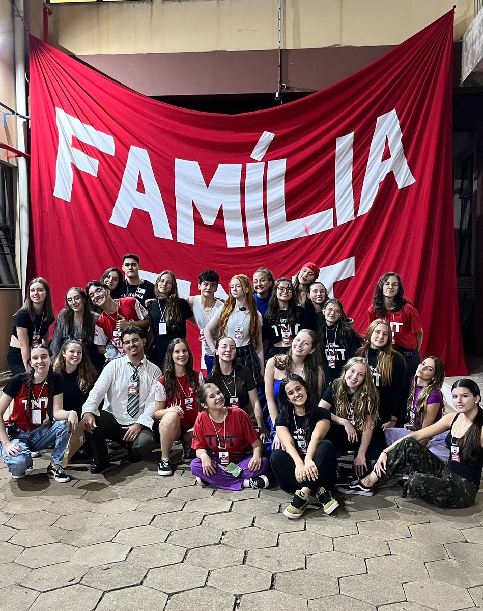 GIGANTES! 

amo vocês pra sempre 🧨