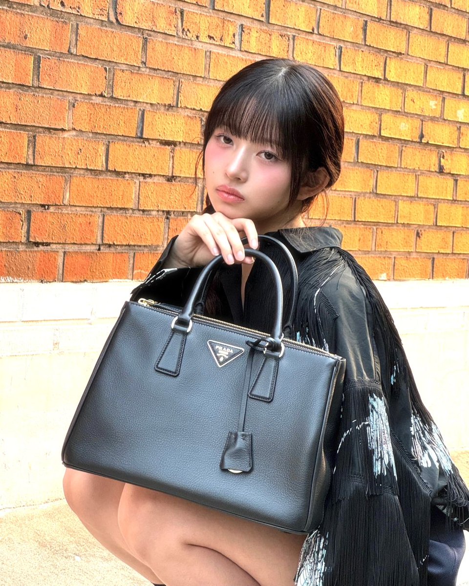 picsnaoirei's tweet photo. rei instagram update 👜 https://t.co/xu1CyvbGsG