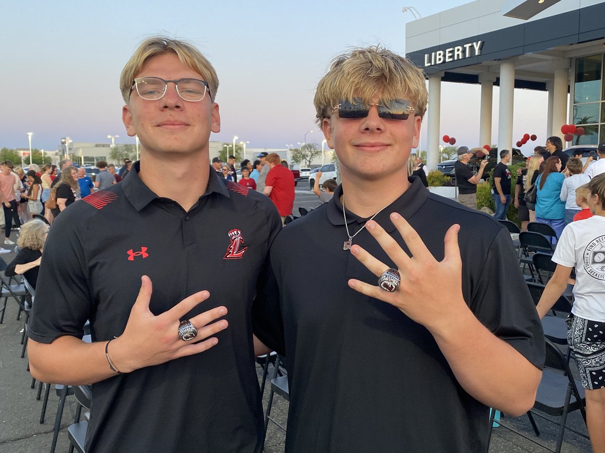 @rwolfer44 @cameron_uresti @HaeckelKaden52 @BenBryant54 #WestValleyPreps And finally, what you all were waiting for, the actual rings. Thanks to @GardnerBraylon and @JaceGardner5 show off the jewelry Congratulations @LibertyFBLions