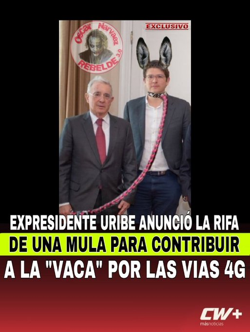 AQUÍ VEMOS AL DIRECTOR DEL DIPLOMADO CON UN ESTUDIANTE ESTRELLA (LEÁSE MULA) Y COMO PREMIO LO REGALAN PARA QUE LO RIFEN...