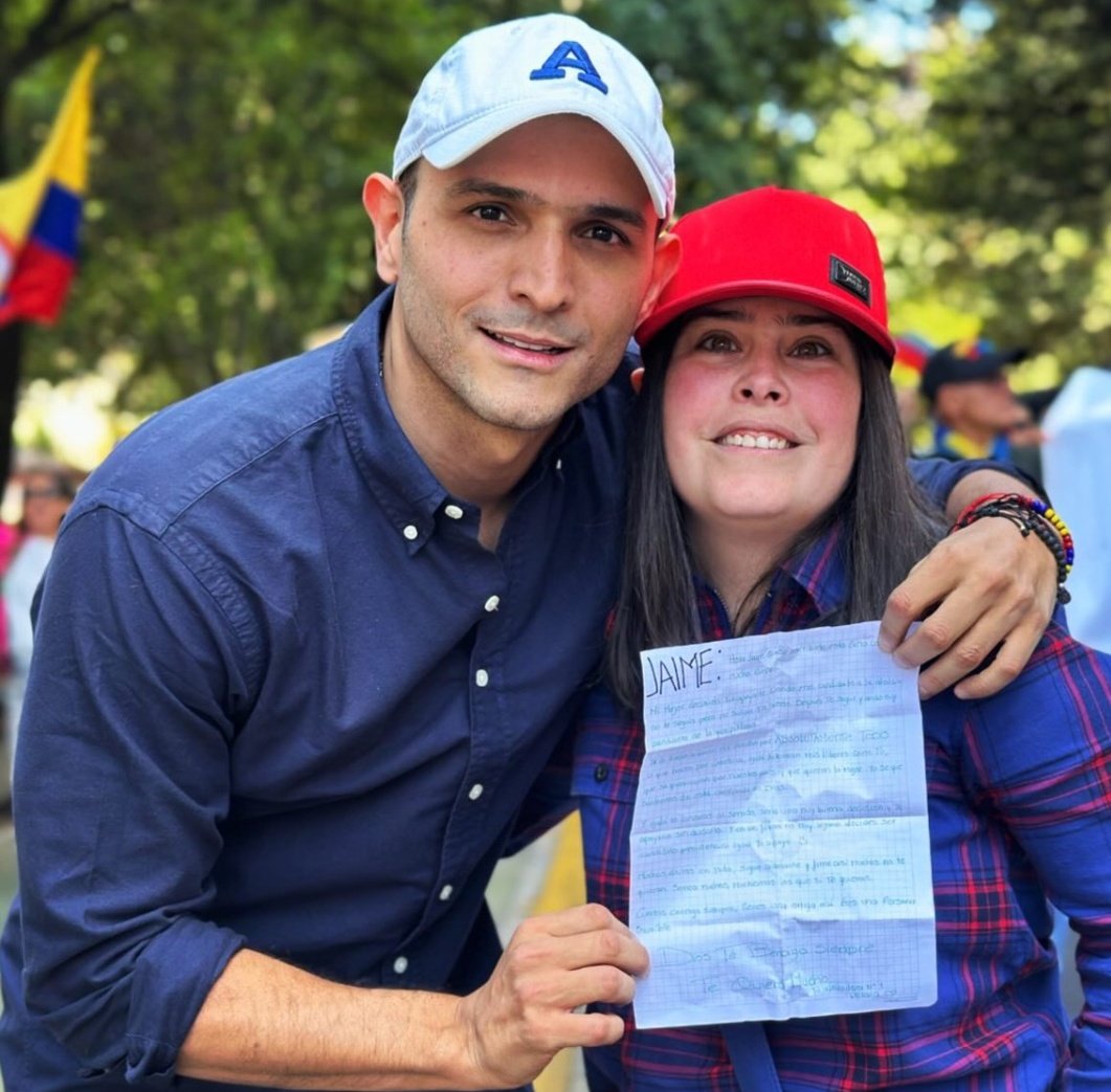 Lluvia de likes para el hombre que está liderando la marcha de todos el 21 de Abril Mega trabajo Jaime ! Gracias @jarizabaletaf