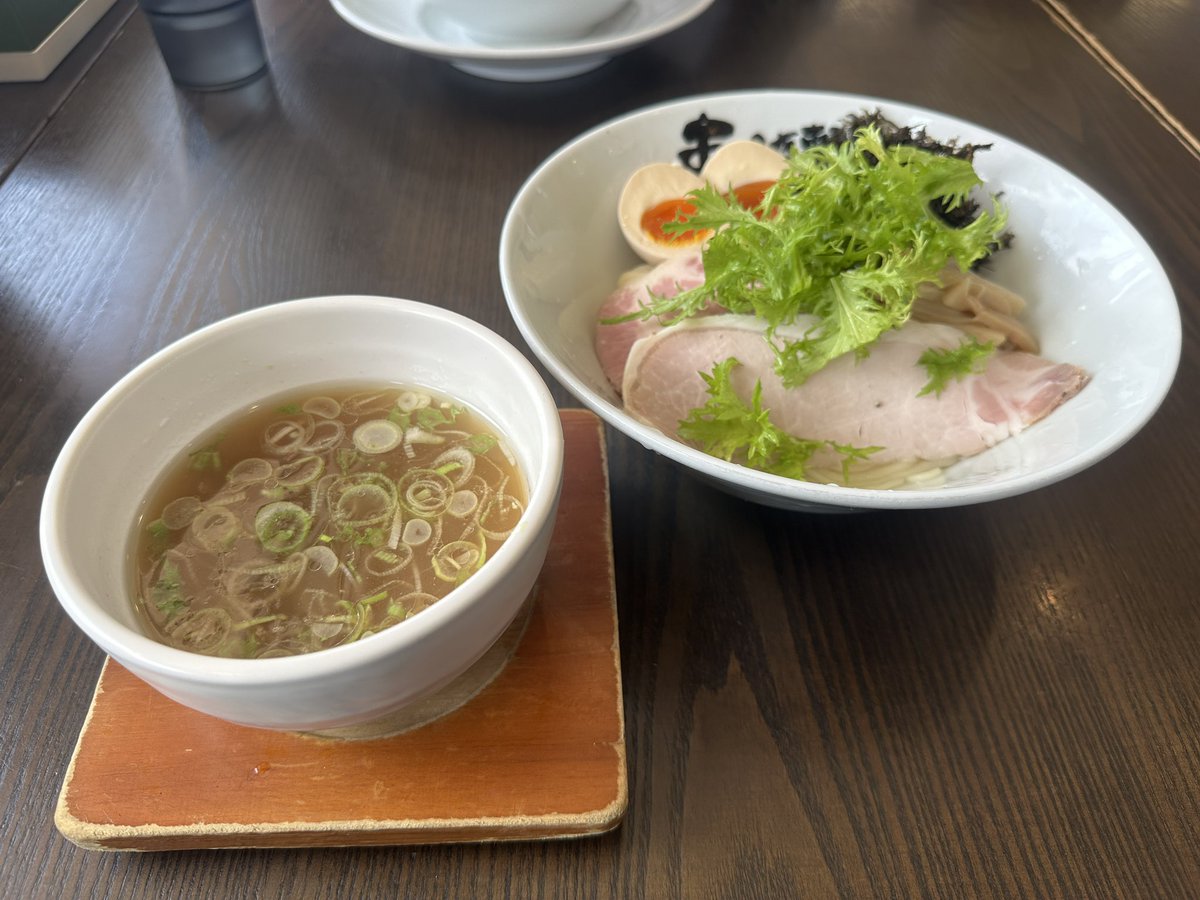shin37step's tweet photo. 今日はニボチャチャ！ラーメンあらき軒さんで

限定　WASABIなつけ麺　スペシャルを頂きました。

わさびの風味がいいね。

最後は小ライスにスープを入れわさび茶漬けに

美味しかった😍

＃ラーメン
＃つけ麺
＃限定
＃ニボチャチャ
＃煮干し
＃背脂
＃わさび
＃茶漬け
＃岐阜 https://t.co/m88nYpmZTA