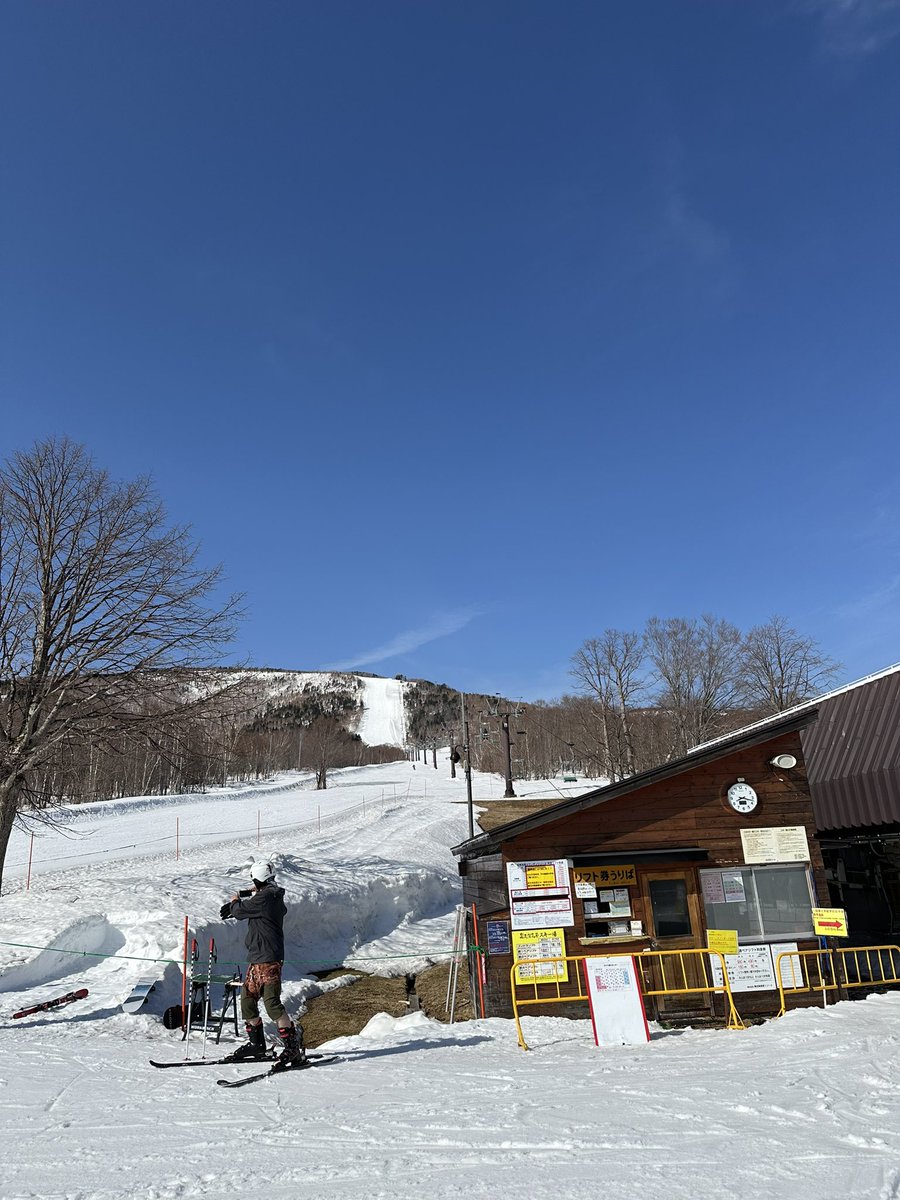 aichi30jp's tweet photo. 今日は久しぶりの奥志賀高原スキー場！
コブ道場でずーっと練習
#okushigakogen 
#スキー
#奥志賀高原スキー場 https://t.co/baLx7ib1v8