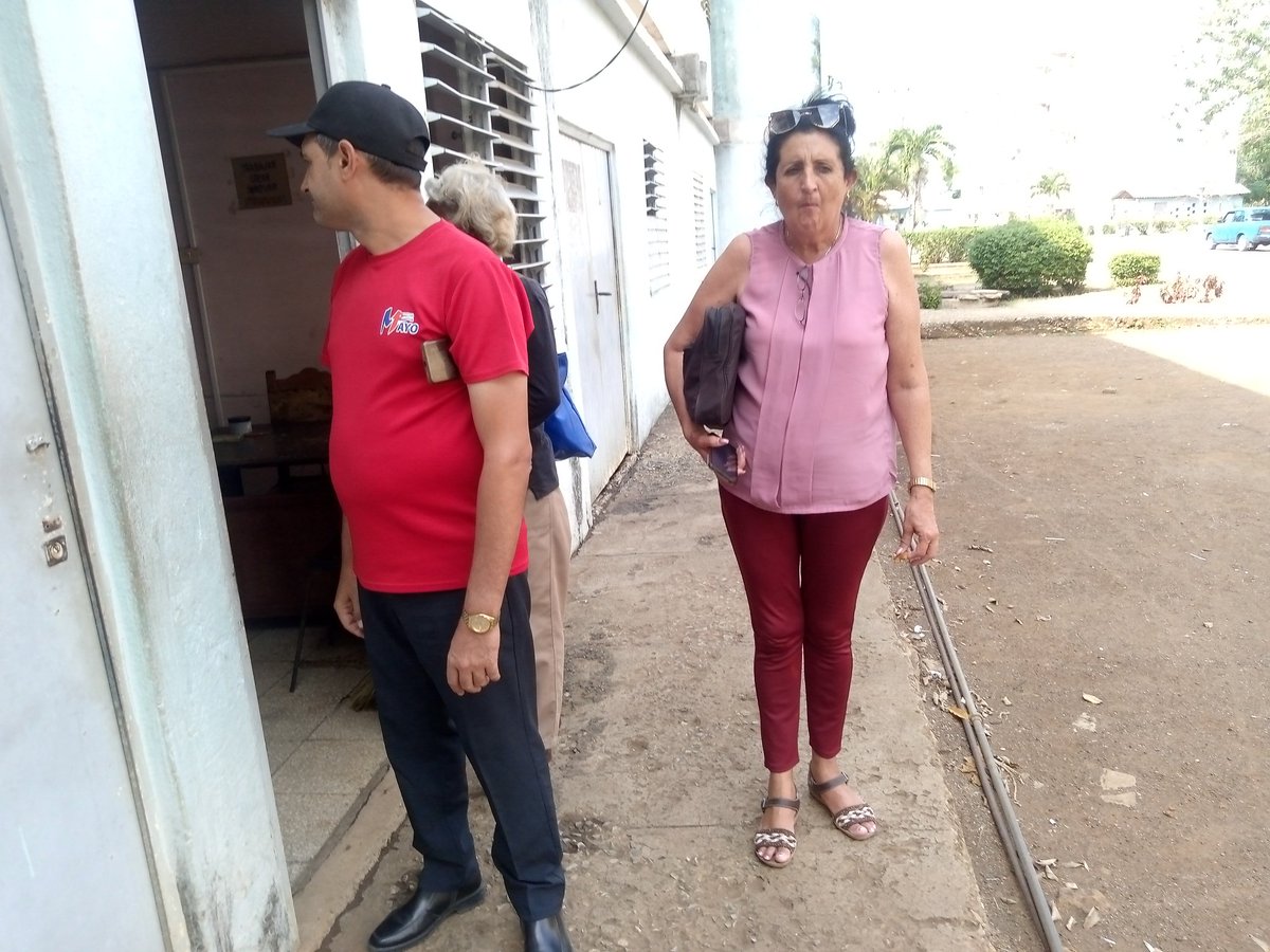 AMPPMella's tweet photo. #Mella,#SantiagoDeCuba. Continúa el recorrido del Presidente de la AMPP Mella por las demarcaciones territoriales mellenses, hoy compañado de la Intendente Mcpal en vínculo con la Presidenta en funciones del Consejo Popular 21 de Abril. #LosDesafiosDelPoderPopular https://t.co/e3iWCCcemV