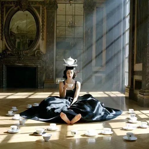 Ah, #coffee. The sweet balm by which we shall accomplish today's tasks. Holly Black #writing #acting #writerslife #film #books Rodney Smith