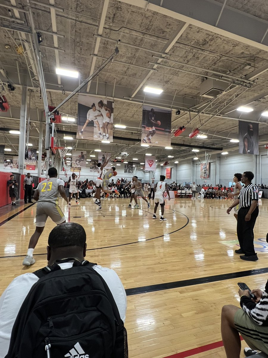 📍#3SSB Session 1, Friday 2025 Jasir Rencher KJ Cochran Koa Peat Luke Isaak Mikel Brown Jr Niko Bundalo Winters Grady 2026 Alex Barther Alex Constanza Cade Murphy Louis O’Keefe Kasen Daeger Major Mosser Max Iverson Neiko Mundey 2027 Jordan Page Josh Leonard