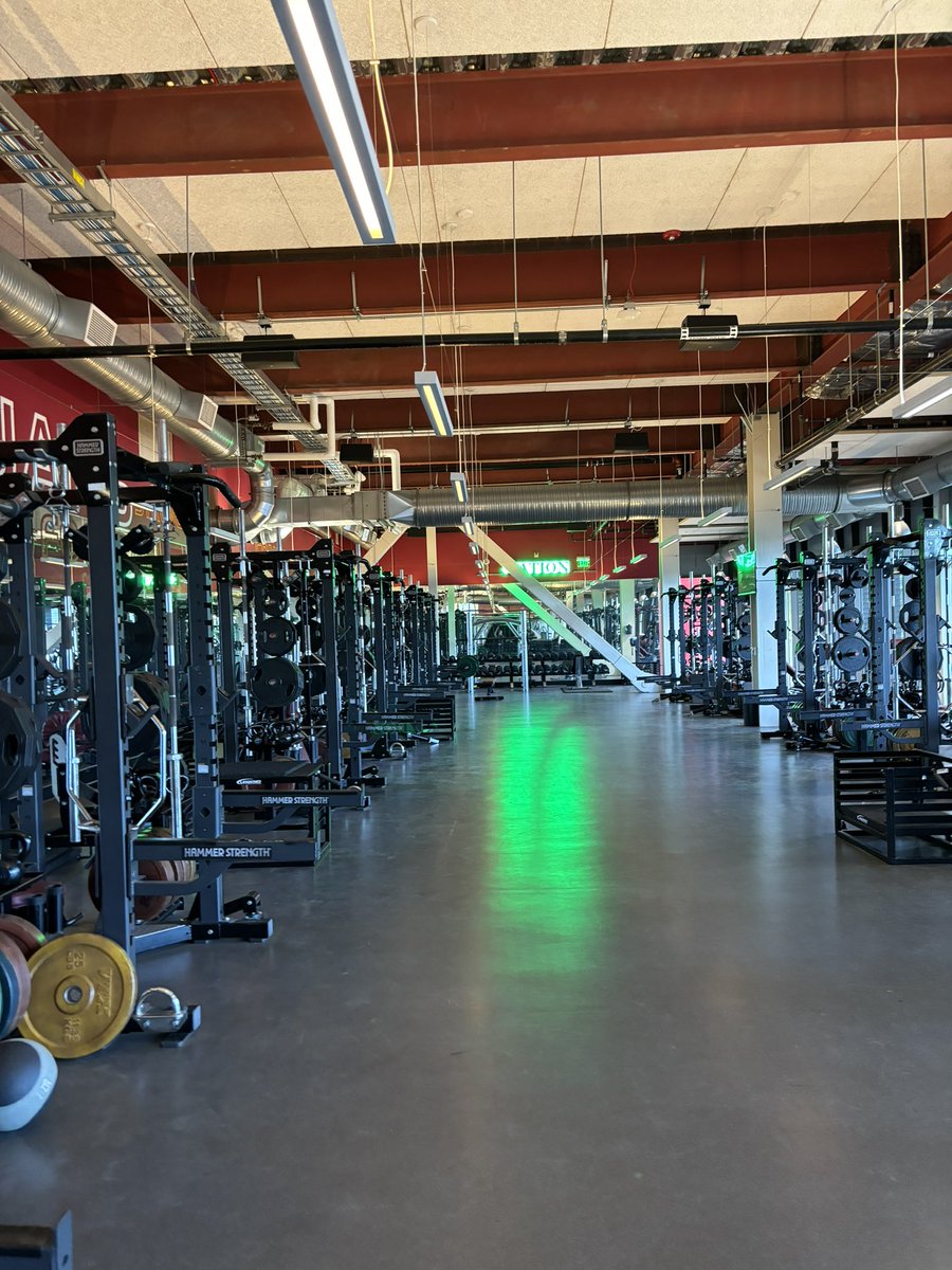 #FacilityFriday: DeVore Stadium 🏟️ 

Look forward to hosting some high achieving, talented football players tomorrow! 

10:00am - Registration 
10:30am - Start

#GoLEFT👈🏽 #PlayInTheSouthBay☀️🏈