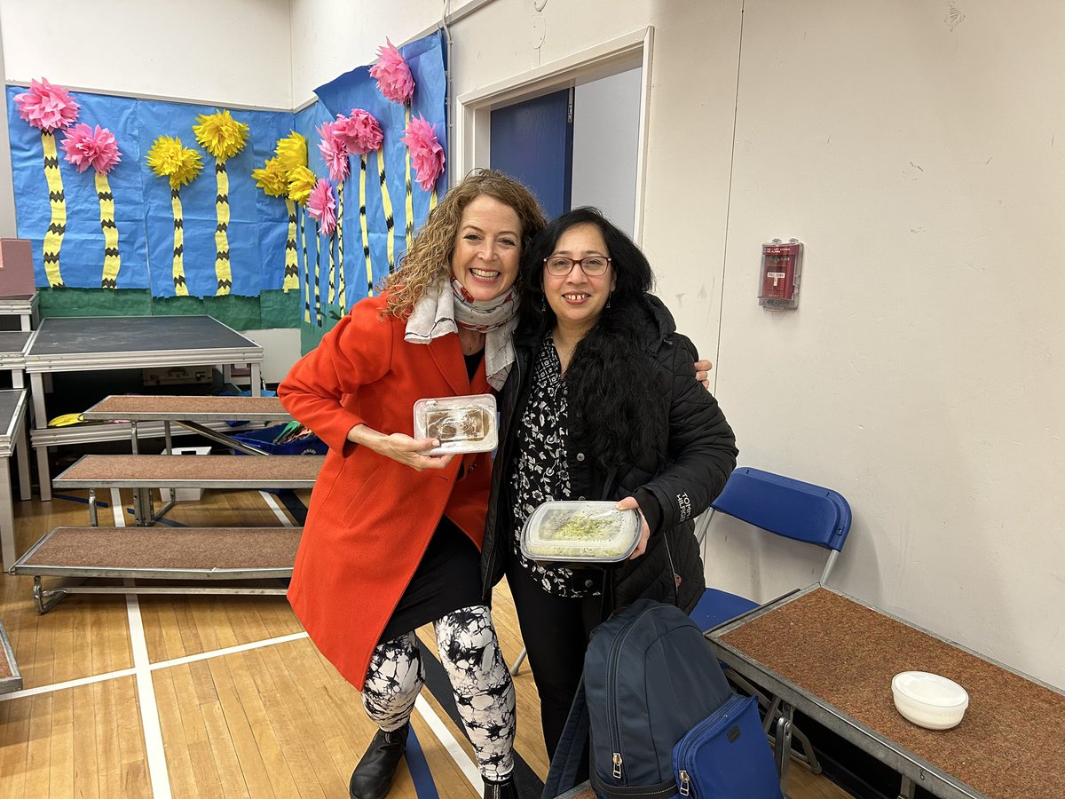 EcoleInman's tweet photo. Today’s joy - an EA who brings you lunch since it’s crunch time.  I work with amazing adults.  Thanks Ms Sha.  It was delicious. @burnabyschools https://t.co/1AXZsKnS0V