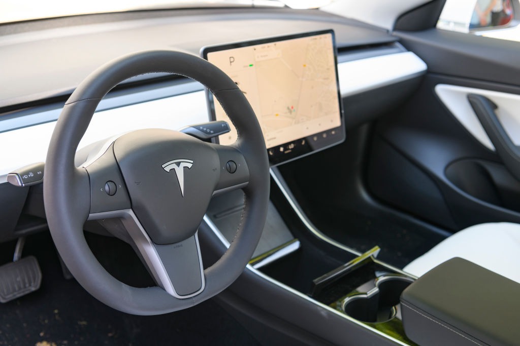 Breaking news: Tesla slashes Full Self-Driving software subscription cost from $199 to $99 per month, now branded as FSD (Supervised). 🚗💨 Dive into the implications and reactions to this significant price drop. #Tesla #FSD #AutonomousDriving #TechNews
