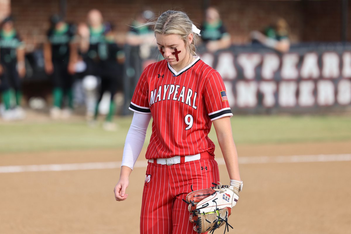 Maypearl’s starting pitcher Alyssa Rogers prior to MHS’s home, district contest v Clifton. MHS trailed CHS 3 to 5 in the bottom of the 7th. CHS intentionally walked Bailey Short to load the bases. Up next: Alyssa Rogers. Rogers hit a grand slam walk off homer for the 7-5 win.