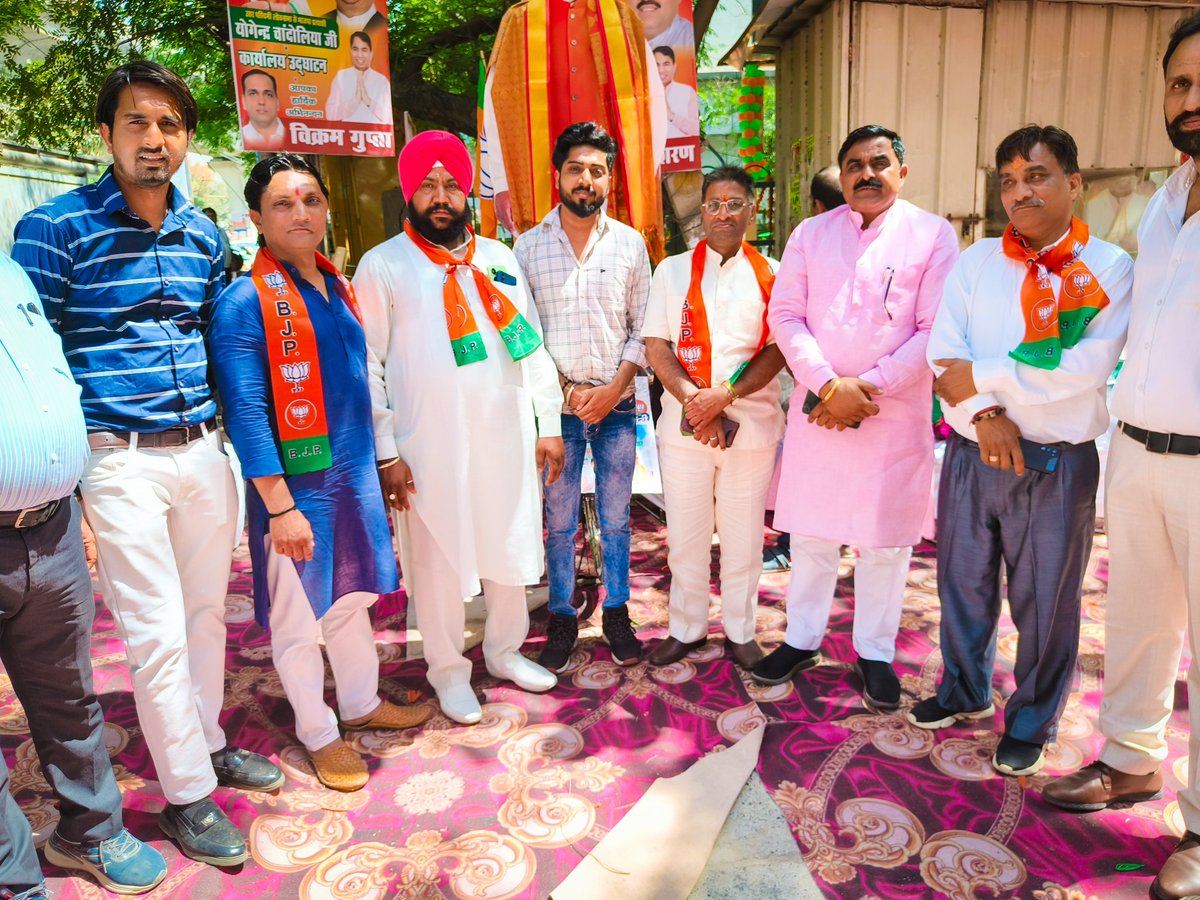 DeepuJainGarg2's tweet photo. आज रोहिणी सेक्टर 7 में उत्तर पश्चिमी लोकसभा के चुनाव कार्यालय के उद्घाटन कार्यक्रम में उपस्थिति रही।
कार्यक्रम में आदरणीय राष्ट्रीय महामंत्री श्री Tarun Chugh जी, आदरणीय प्रदेश अध्यक्ष श्री Virendra Sachdeva जी, आदरणीय प्रदेश उपाध्य्क्ष विनय रावत जी , उपस्थित रहे। https://t.co/1kKo2CBt6H