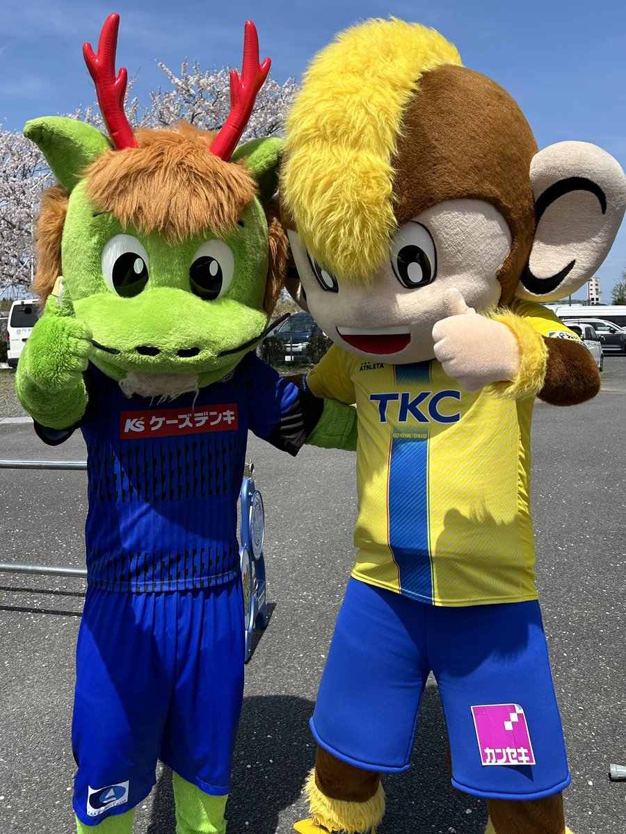 トッキーとホーリーくん
きょうもなかよし、しあいはあつく
#0413栃木戦 #北関東ダービー