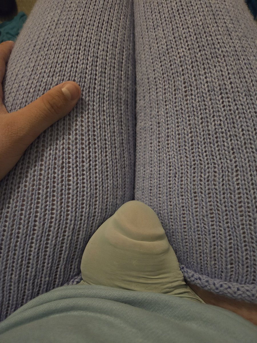 Sealson1's tweet photo. On or off?
#nsfw #gay #femboy https://t.co/a6OoqePia4