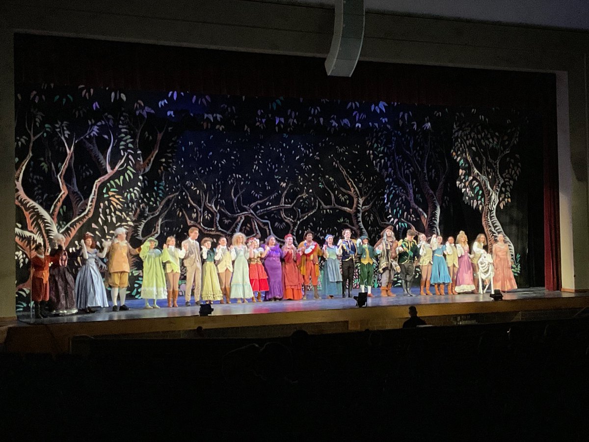 The word is out.... Hudson High School Drama Club's production of Into the Woods is a hit!! Congrats to all on a FABULOUS opening night!! The students in the cast, crew, & pit are INSANELY talented!! Make sure you see this show!! showtix4u.com/events/17827