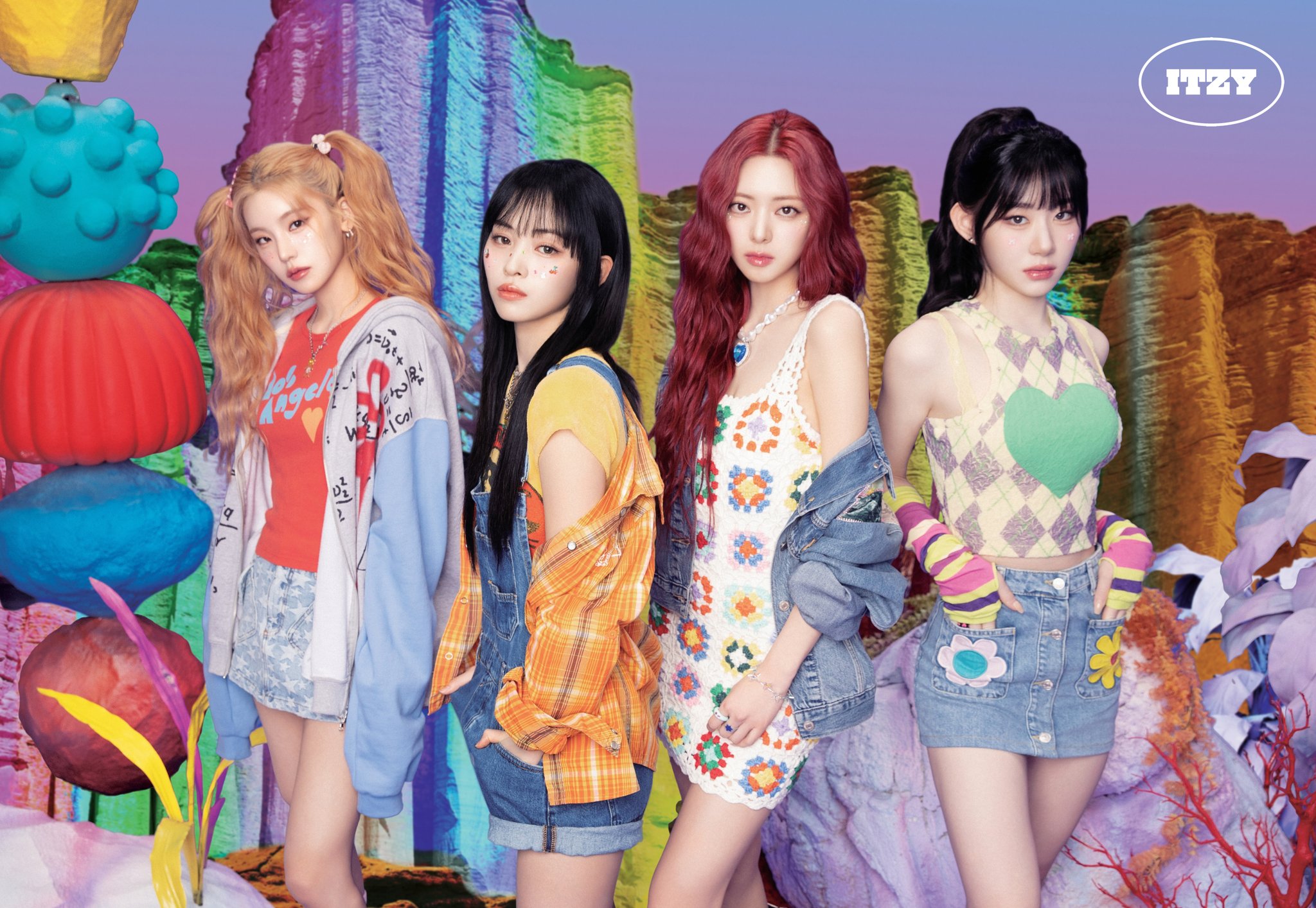 ITZY - IT'z ITZY [Japanese Limited Edition with DVD / Type B