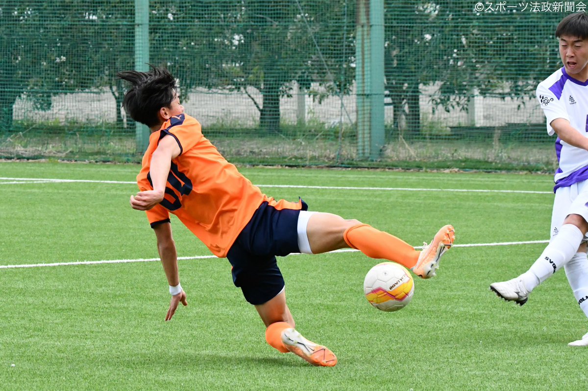 【TRM🏟️】
対 堀越高：法政大学城山サッカー場

▽１本目
○ 法大3－0堀越高

１、２枚目：#菅原太一 
３、４枚目：#佐藤凛音 

☆1年生が大躍動！菅原はハットトリック、佐藤が2点に絡む活躍を見せている！

#法政 #hosei #スポホウ #大学サッカー #高校サッカー #jufa撮り #浜松開誠館 #市立船橋