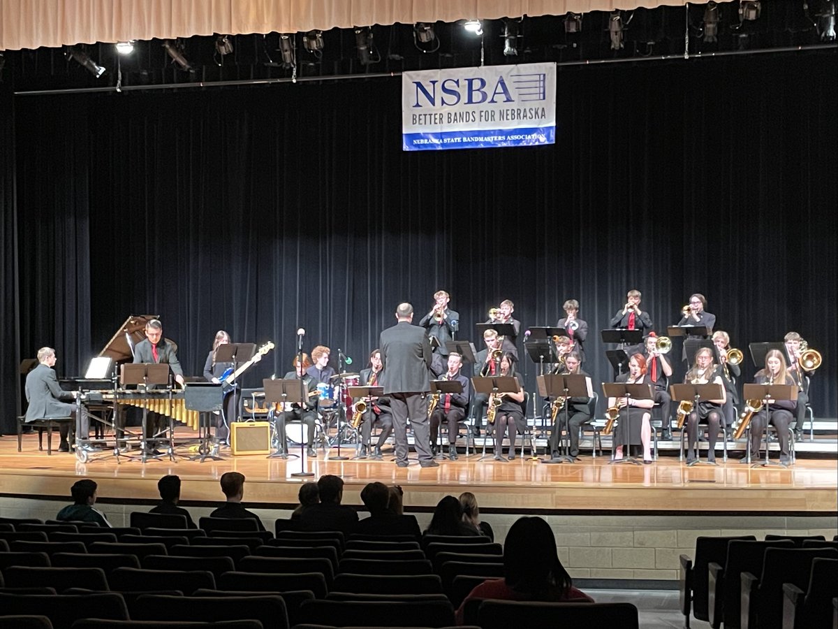 EHSAntlerBands's tweet photo. Presenting this year's NSBA State Jazz Festival Class 3A Champions, the Elkhorn High School Jantlers!!! These kids placed 1st at NSBA State Jazz Festival. Congrats to this dedicated group of musicians and their fabulous director, Mr. Dreessen. 🥇🦌🎶🥇 https://t.co/nuEm0Q6kdD