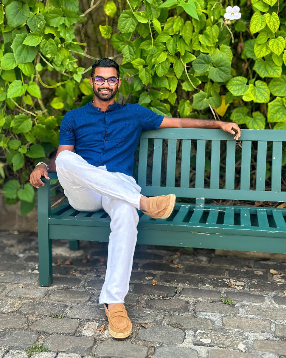 LEmbuldeniya's tweet image. Did I make you stop and stare?
#Embula