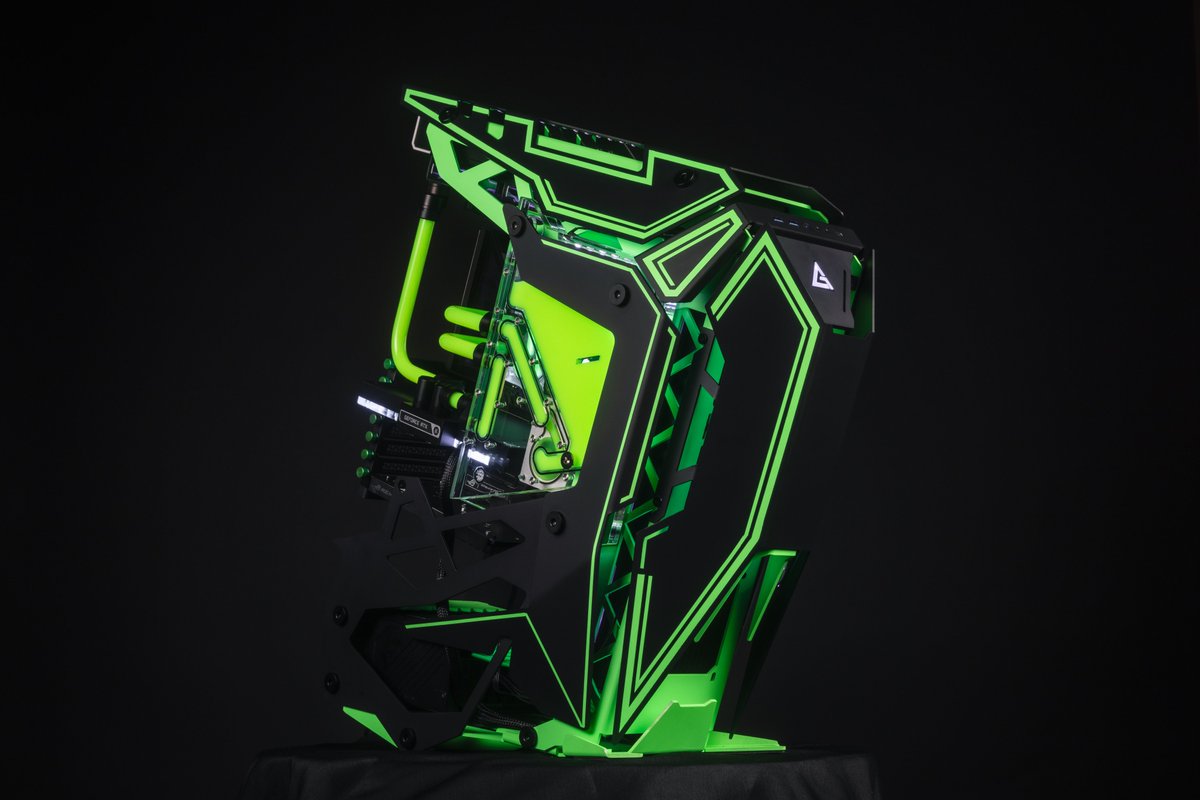 This PC shows up on your doorstep. What's the first game you're playing?