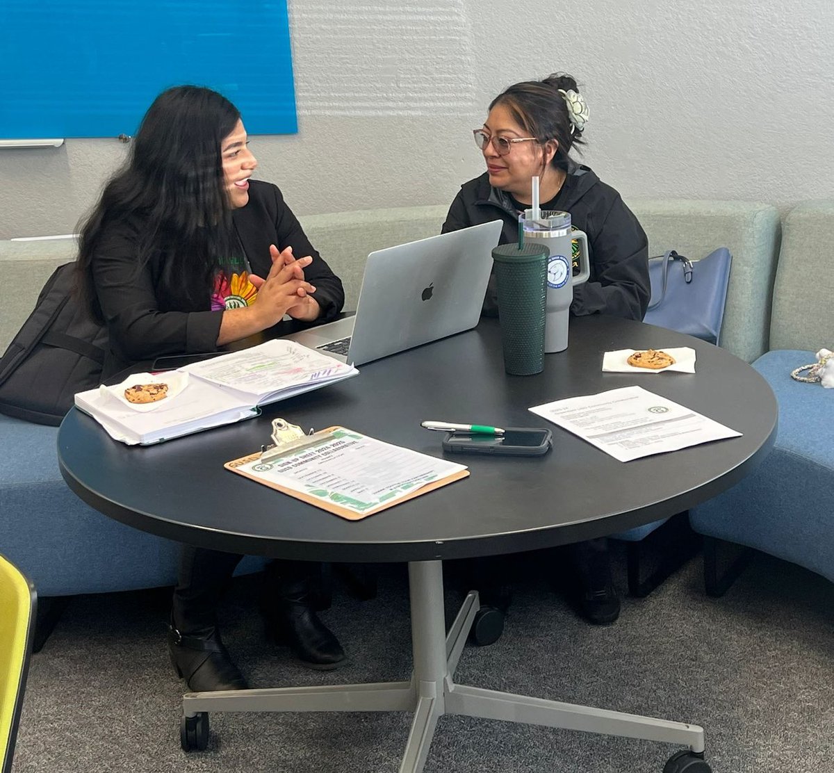 Greenfield USD Community Collaborative - 'Together we achieve more: Collaborators amplifying each other's strengths.' 💚 🤝🏽 Colaboración Comunitaria Greenfield USD - 'Juntos logramos más: Colaboradores amplificando las fortalezas de cada uno'. 💚🤝🏽