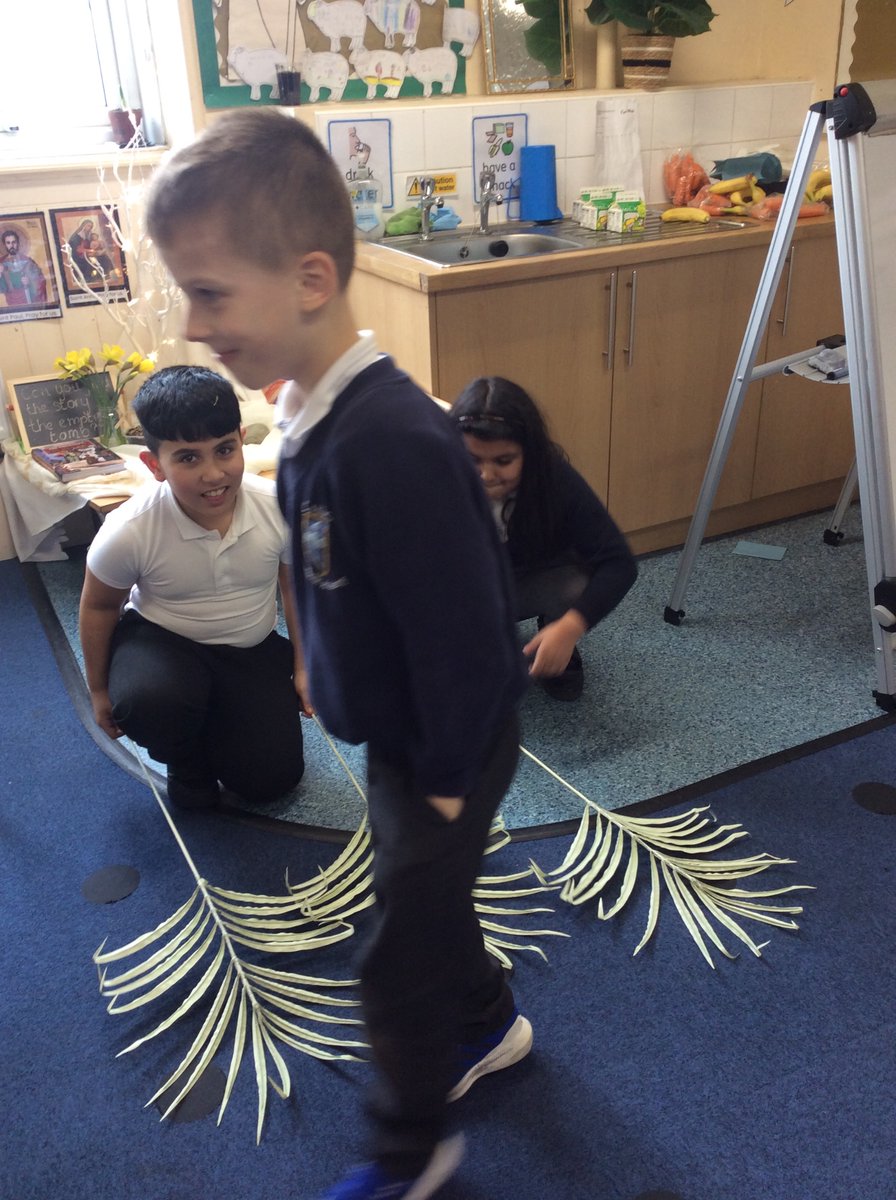stanneskly's tweet photo. Can you spot some of the events of Holy Week? The children read scripture at each station and acted out each part.
#schooloffaith #schooloflearning #holyweek https://t.co/0CFQm9GGlm