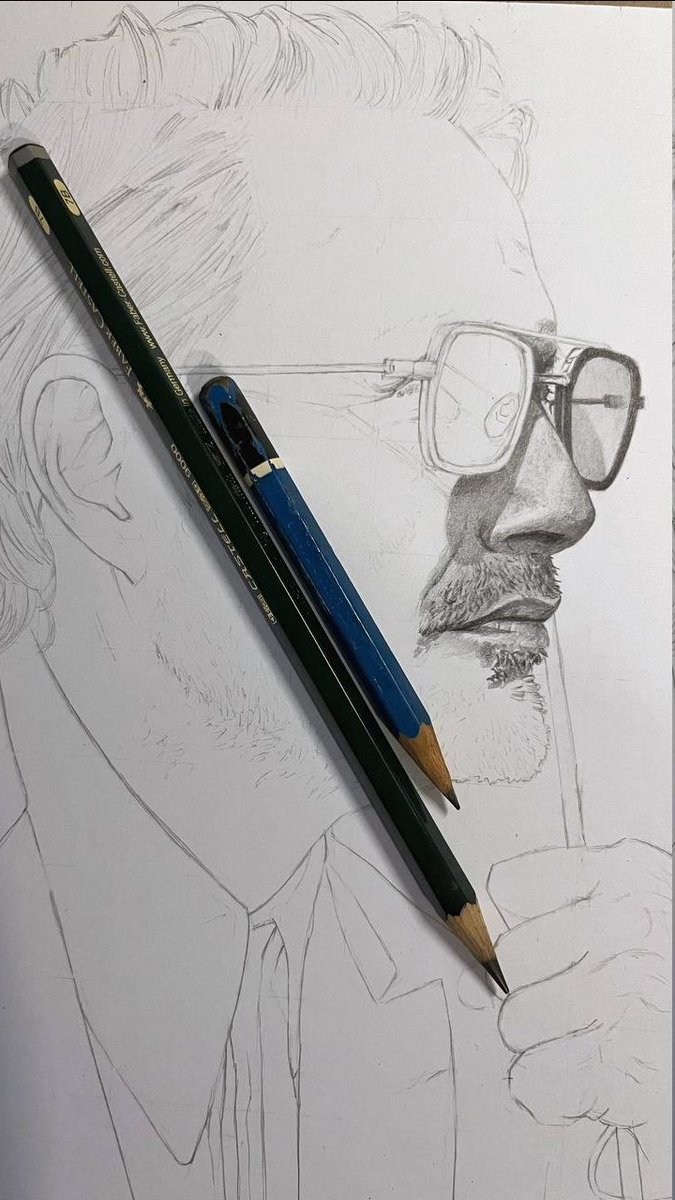 I can't believe I'm doing this. But being inspired by @amandamakepeace , @queer__heart and @racheburn 's amazing works, I decided to pick up my pencils for the first time in 7 years. I hope to finish it in 3 months haha #wip #MadsMikkelsen