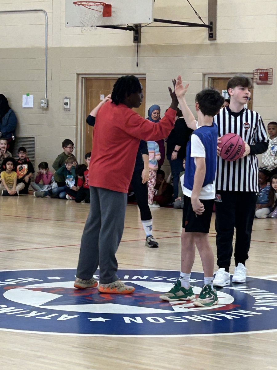 The staff had a blast playing the 5th graders in basketball today! Some former All Stars helped ref the game!