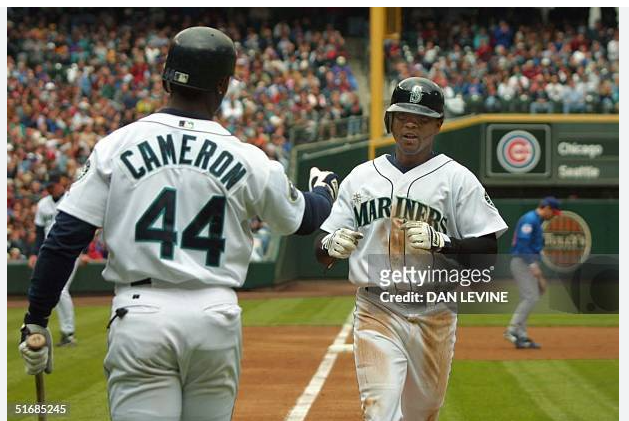 Drew_Peterson2's tweet photo. @MarinersONTap @SeattleONTap THE ONE AND ONLY DESI RELAFORD https://t.co/y23itbcrRX