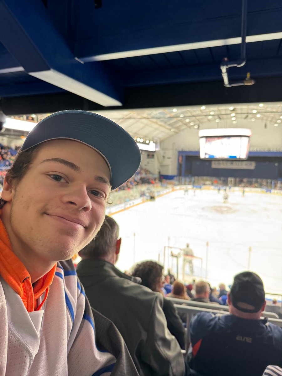 Legacymadojo's tweet photo. @SyracuseCrunch #tullyspucks #crunchsocial 209 M 5 https://t.co/zSUvlVXtE2