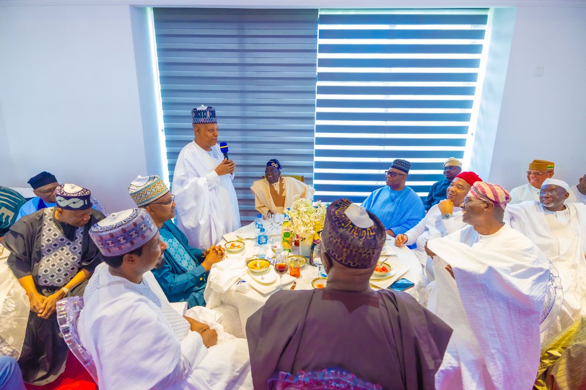 At a meeting with HE, President Bola Ahmed Tinubu, Vice President Kashim Shettima, Senate President Godswill Akpabio, Speaker of the House of Representatives Tajudeen Abbas, and other members of the Nigeria Governors Forum, President Tinubu emphasized the importance of unity and