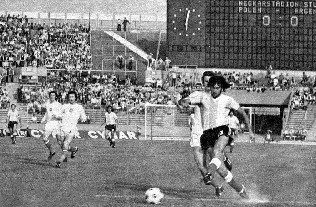 #MarioKempes Polonia v #Argentina 1974  World Cup  #WC1974 #NoDigaGolDigaKempes