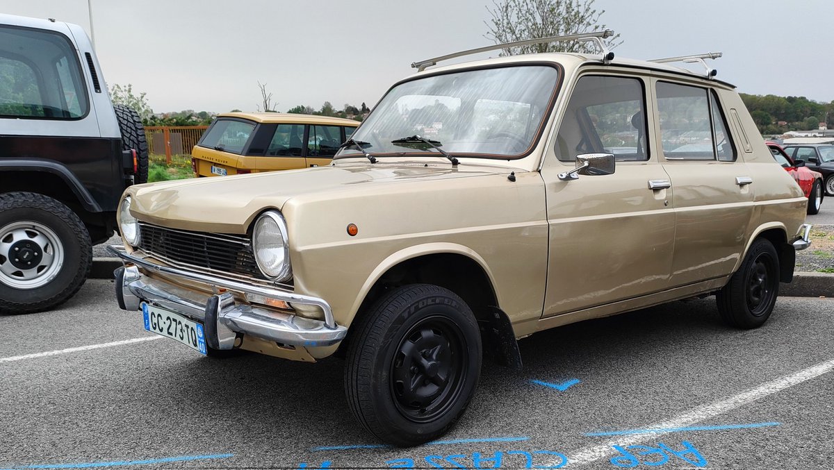 JouMike's tweet image. #Simca #Simca1200 #foreveryoung #biarritz