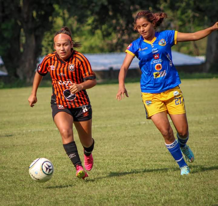 #LMF
#FutbolFemenino
Final

CD Águila 3-0 Municipal Limeño

📸 CD Águila Femenino