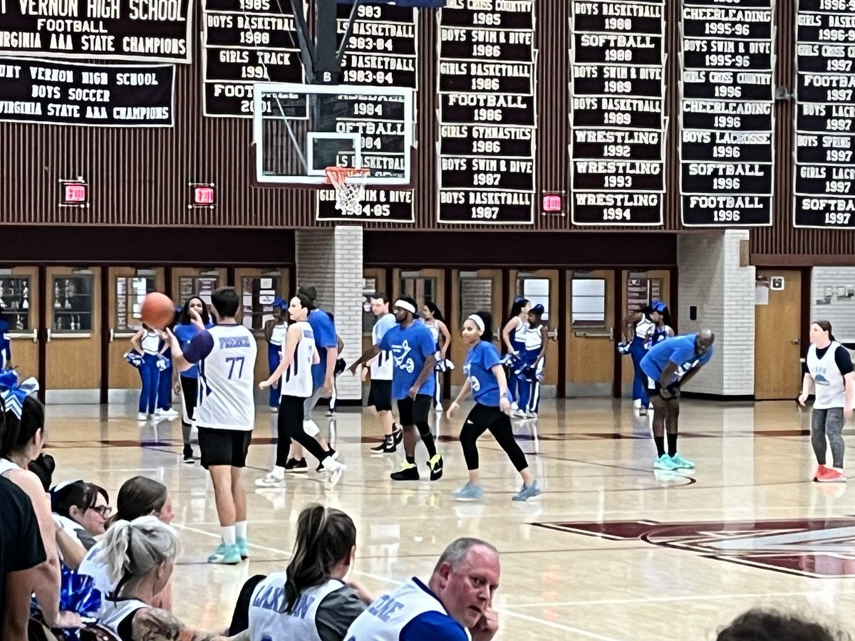 Ms. Henderson tweet media