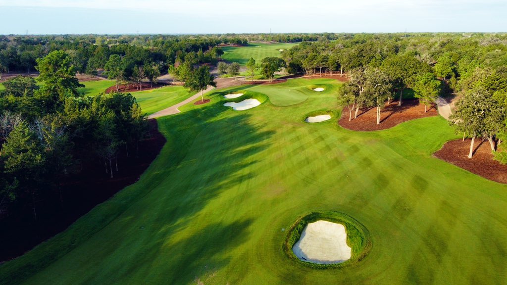 #TheCovey at Big Easy Ranch is seeking an Equipment Manager to join our Agronomy Team. 

•Columbus, Tx
•27 Holes of golf
•Sporting Club
•2000 Ac ranch
•New Agronomy facility 
•John Deere fleet

•100k+ Salary Package
•Benefits

GCSAA posting soon 
DM for details