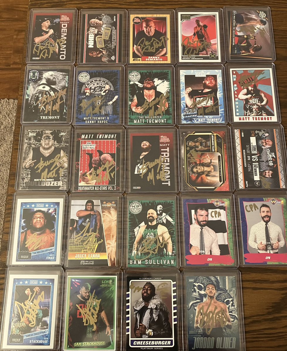 My Wrestlemania weekend signed card haul shoutout goes to @CollectingWithC & @thepromopete for selling me the cards here or there that I didn’t already own! Thanks to all the wrestlers who were really nice signing stuff for me!