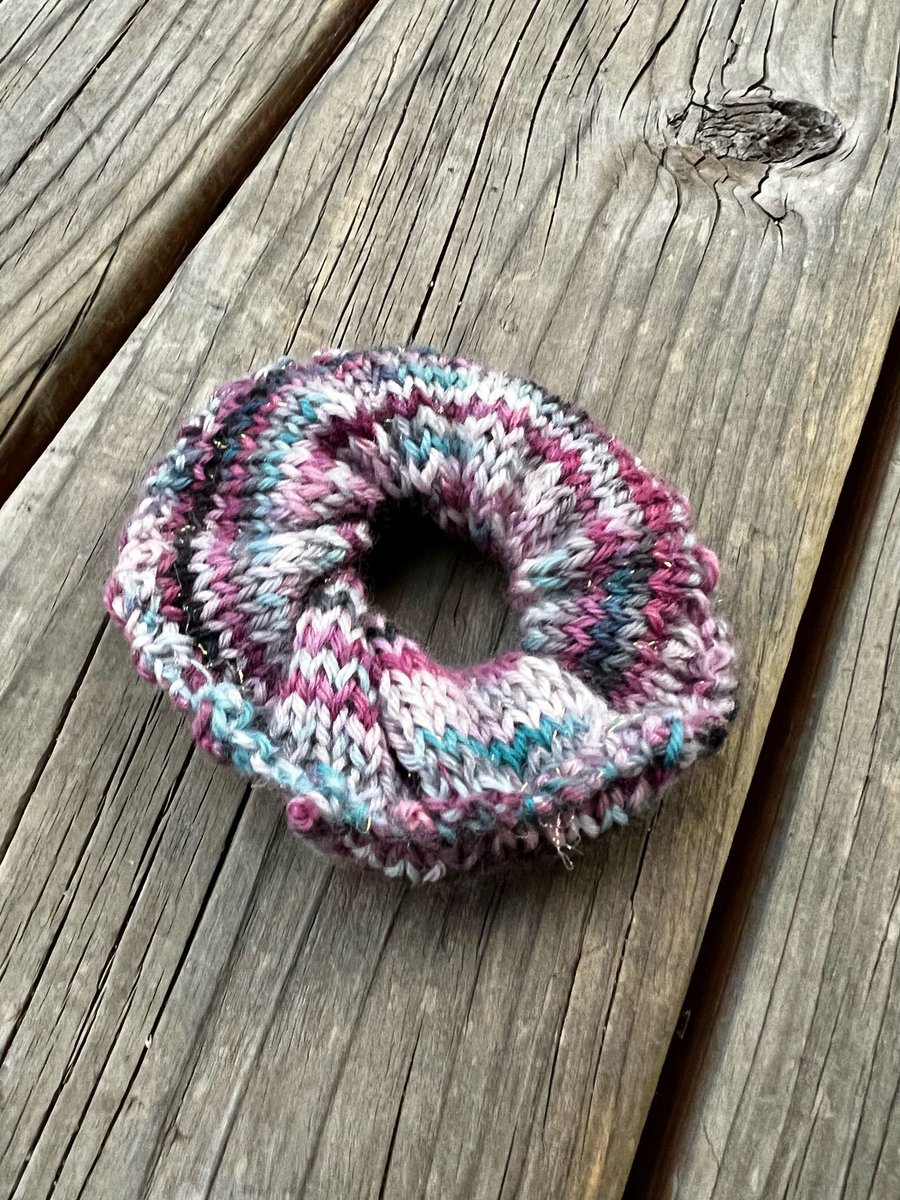 This #handmade #knit scrunchie is available in limited quantities! buff.ly/4cVJf2u 
.
.
.
.
.
#handmadegifts #homedecor #beautiful #handmadewithlove #shopsmall #accessories #smallbusiness #etsyshop #handmadeaccessories #decor #smallbusinessowner