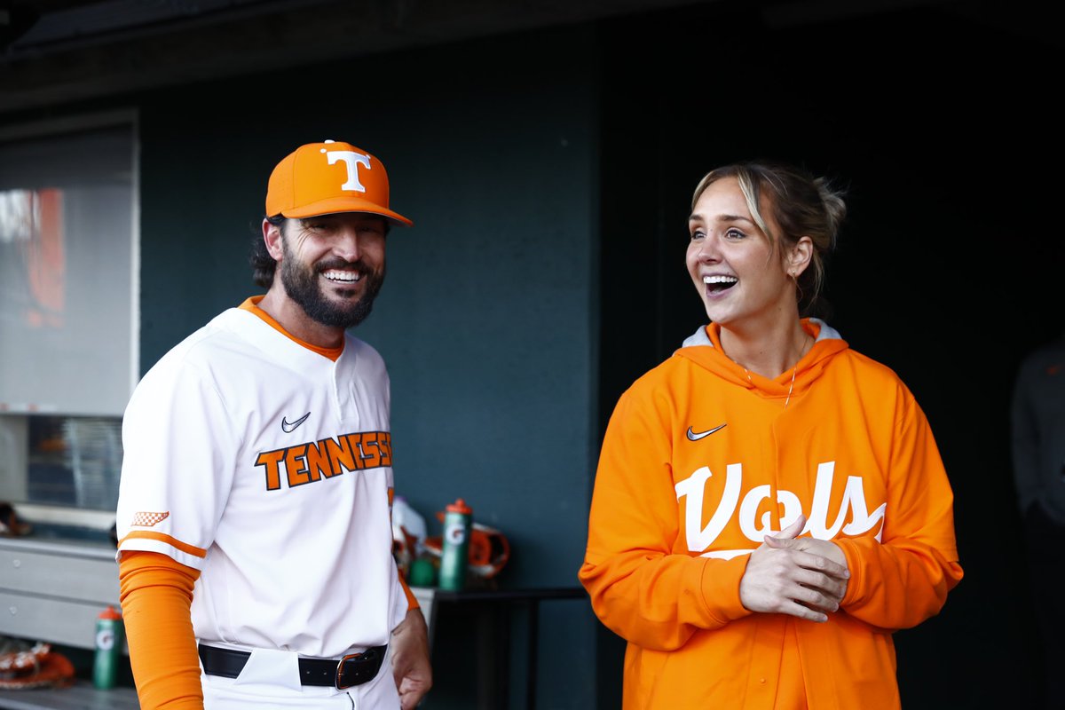 Starting the weekend off right! 

<a href="/CoachKim_/">Kimberly Caldwell</a> taking the mound ⚾️

 <a href="/Vol_Baseball/">Tennessee Baseball</a>
