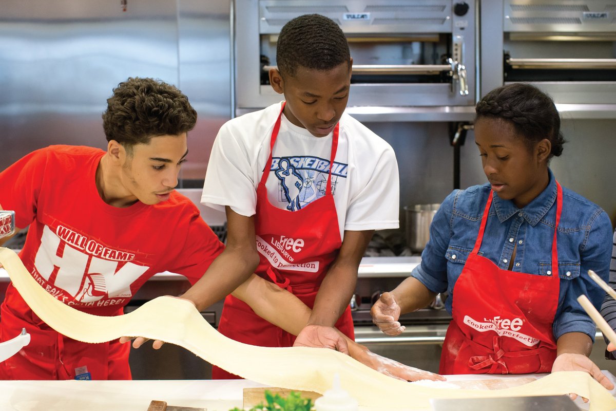 The Free Library of Philadelphia’s Culinary Literacy Center (CLC) helps patrons broaden their knowledge of history, language, and science in an interactive (and tasty) setting! Learn more about the CLC here: libwww.freelibrary.org/programs/culin…