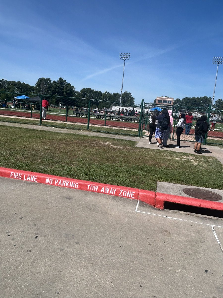 jordonblue_'s tweet photo. The 2024 @AldineISD Unified Track Meet hosted @DavisHS_AISD  was a SUCCESS! My peers were enthusiastic, ESPECIALLY “BOD”! Proud to serve and support (Best Buddies Program). Shoutout to everyone who made this happen. @MsLBuie @deltaoneandonly @aldinesped https://t.co/d1nBF2sedZ