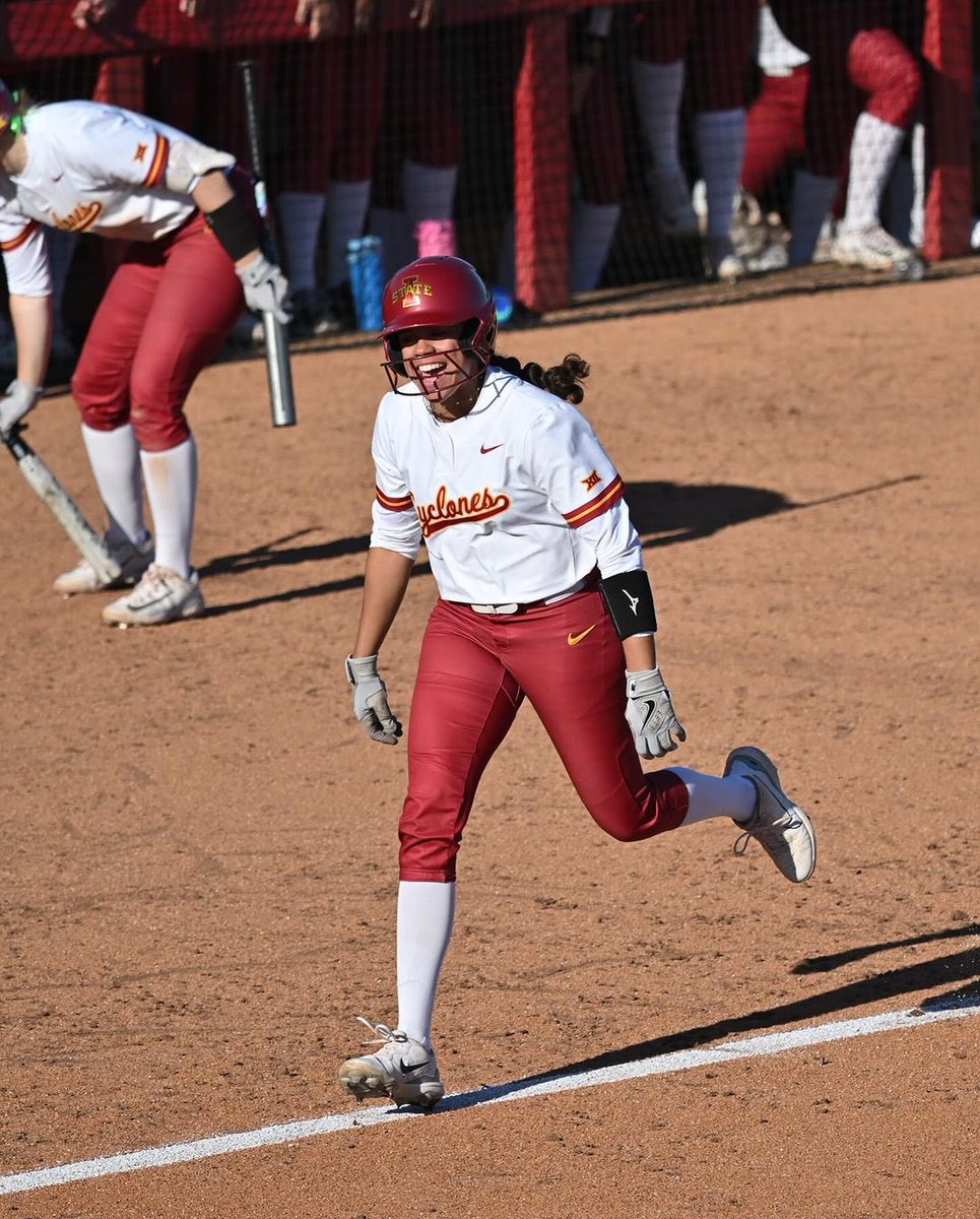 NCAA Softball tweet media