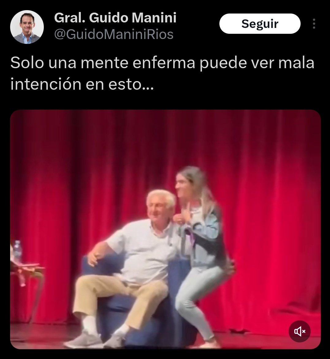 unPUTEmas's tweet photo. Vivimos en un país en donde un senador que está agarrado a sus fueros para no ir a la justicia y un ex senador que considera que esta bien conducir a altas velocidades, salen a defender un viejo que le toca el culo a mujeres sin consentimiento, solo porque es "famoso". https://t.co/qfL2dABq8q