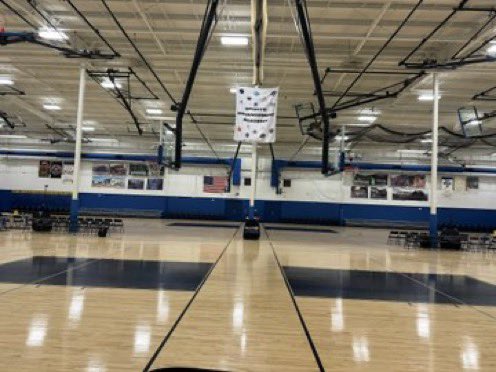 Calm before the storm‼️⛈️ The 2024 ROCK Spring Classic is set to tip off here at @SEAFacilities in under an hour‼️ @BallerTV - ballertv.com/events/rock-sp… #TheROCK