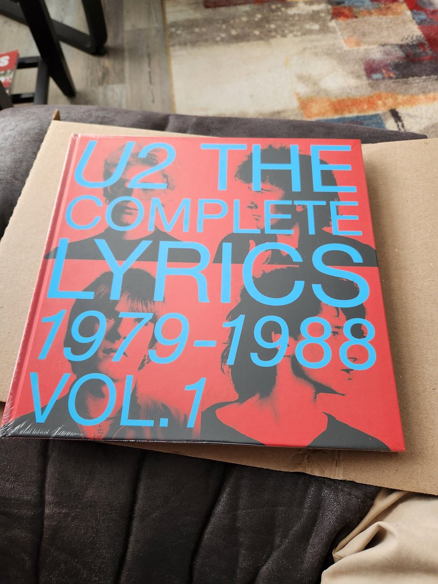 Finally arriving in Canada. Honestly, it's bizarre. If you sign up for just one year, your promised gift doesn't get mailed out until after your subscription has already lapsed.