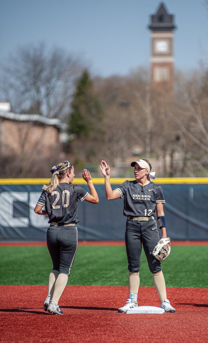 Softball starts the weekend with a sweep of UM-Dearborn. cugoldeneagles.com/news/2024/4/12… #TogetherweSOAR
