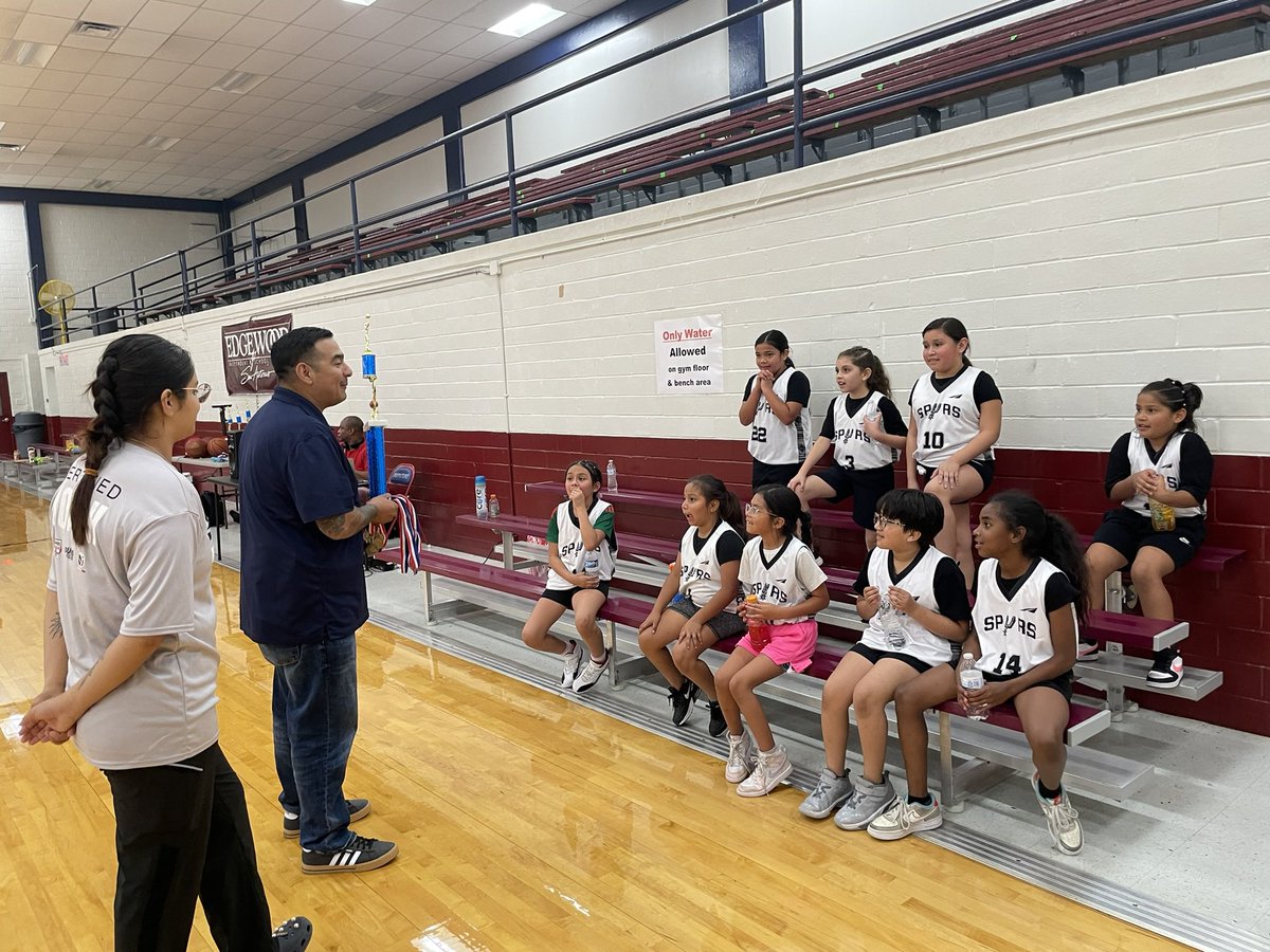 Roosevelt Dual Language Academy tweet media